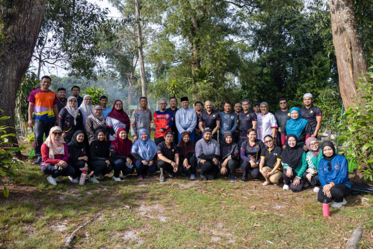 JPMC and Jerudong Community Unite for Cemetery Cleaning Clean-Up