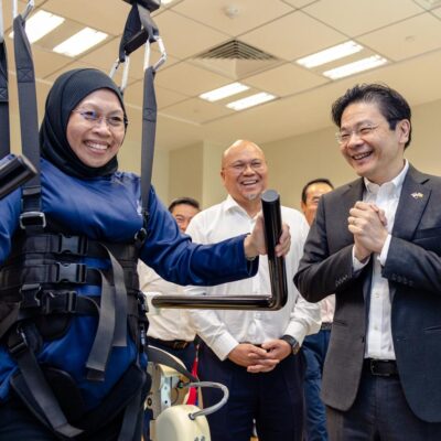 Jerudong Park Medical Centre Welcomes the Prime Minister and Minister for Finance of The Republic for Singapore